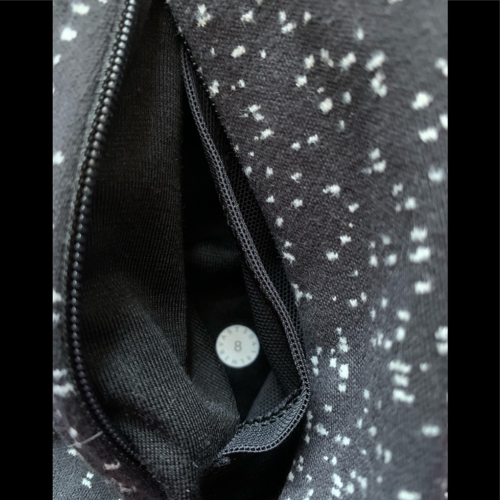 LULULEMON RUN BRISKLY 1/2 ZIP-JACQUARD BLACK/WHITE - Picture 12 of 14